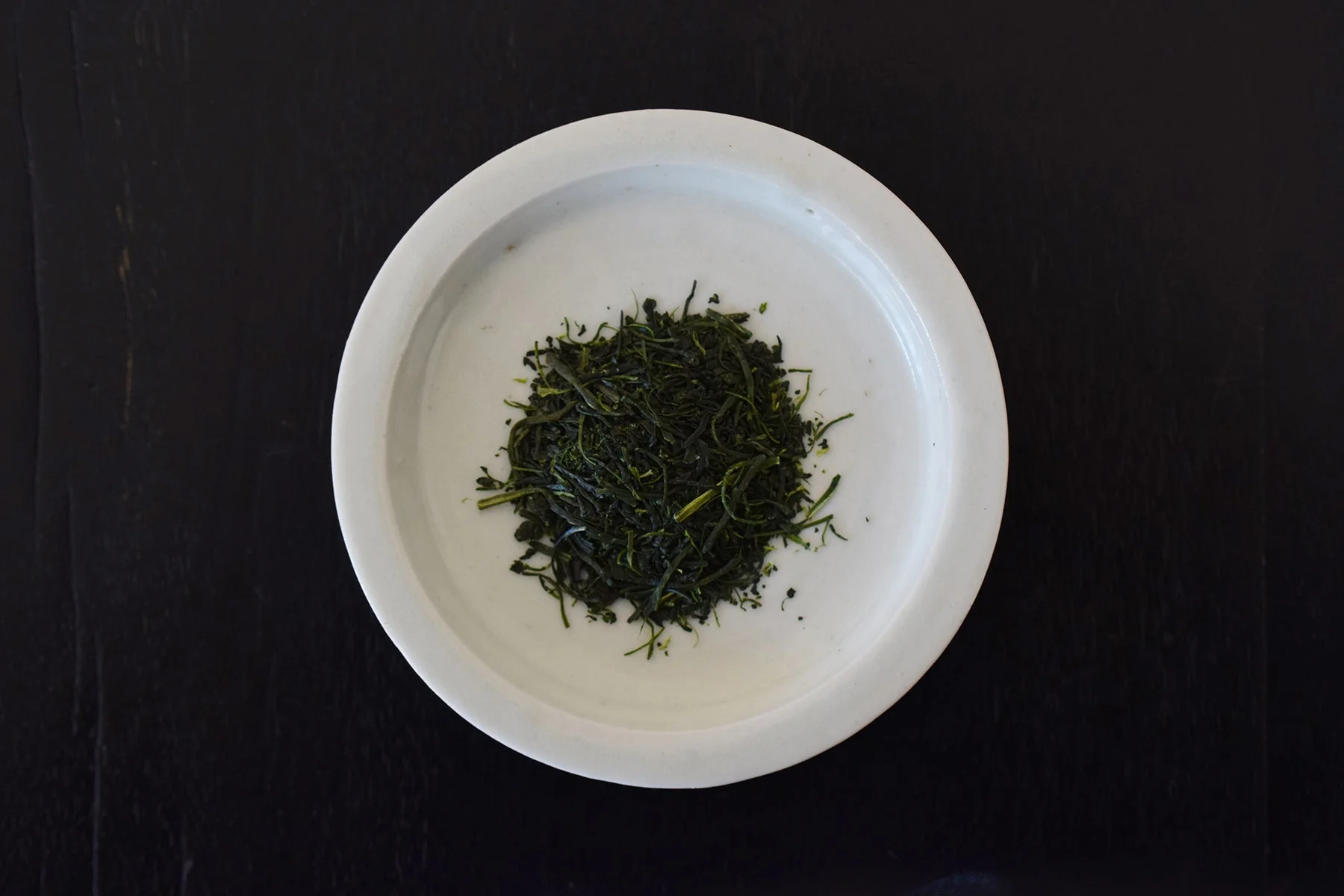 Steamed Tamaryoku tea with straw